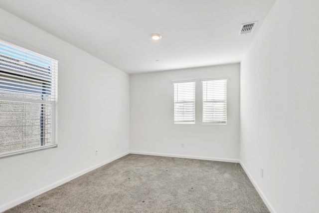 10431 Angsley Dr, Elk Grove, CA 95757
