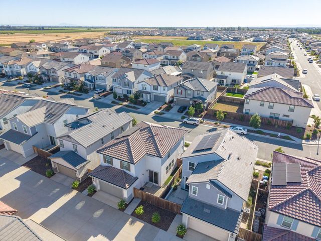 10431 Angsley Dr, Elk Grove, CA 95757
