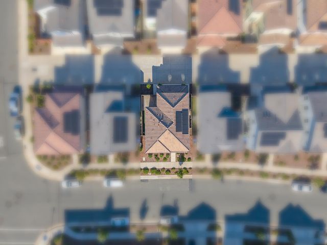 10431 Angsley Dr, Elk Grove, CA 95757