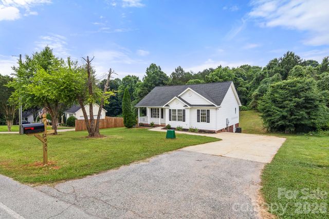2931 Greenleaf Road, Clover, SC 29710