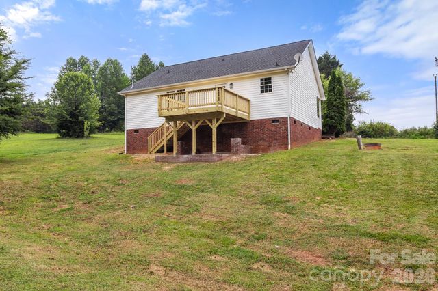 2931 Greenleaf Road, Clover, SC 29710