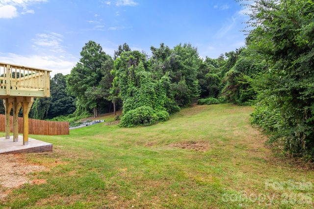 2931 Greenleaf Road, Clover, SC 29710