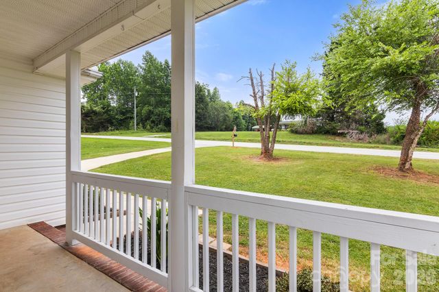 2931 Greenleaf Road, Clover, SC 29710