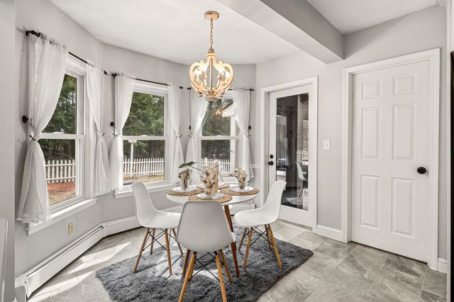 71 Deerwood Hollow, Chester, NH 03036