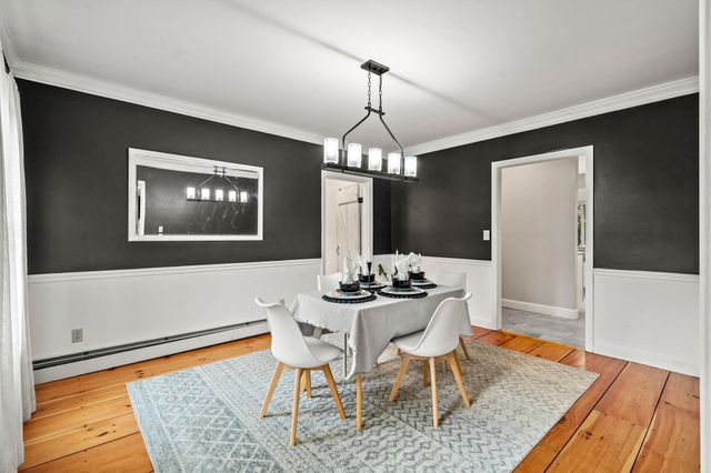 71 Deerwood Hollow, Chester, NH 03036