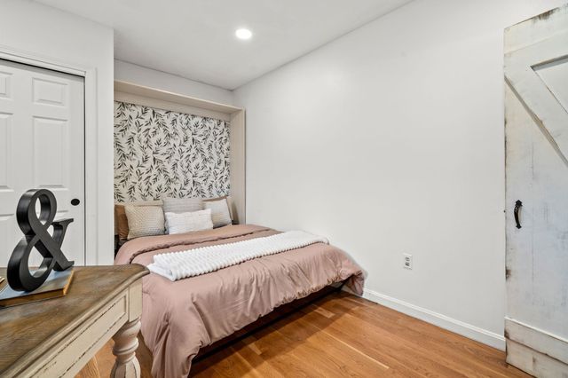 71 Deerwood Hollow, Chester, NH 03036