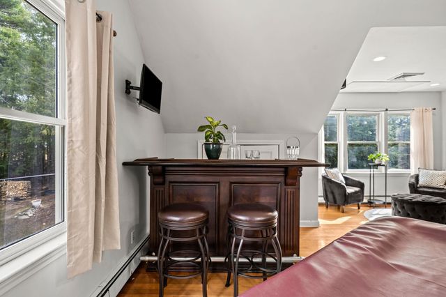 71 Deerwood Hollow, Chester, NH 03036