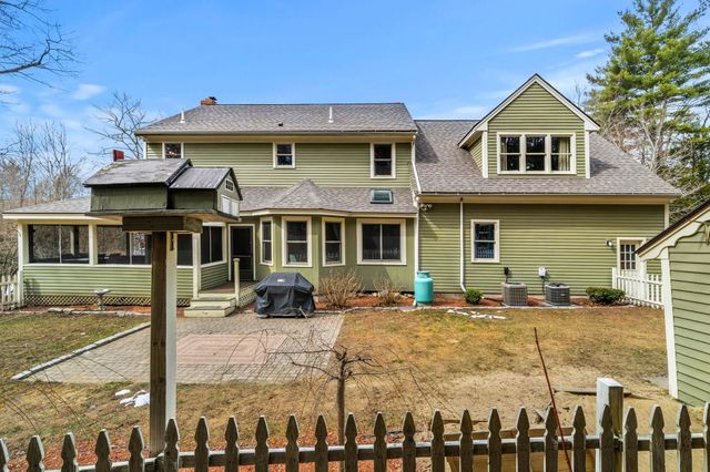 71 Deerwood Hollow, Chester, NH 03036