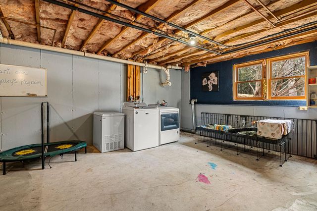 71 Deerwood Hollow, Chester, NH 03036