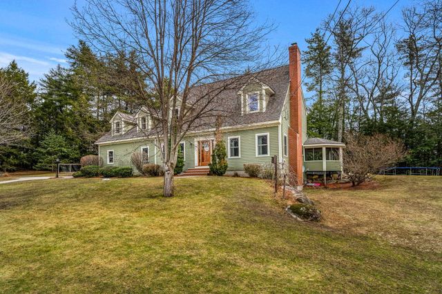 71 Deerwood Hollow, Chester, NH 03036
