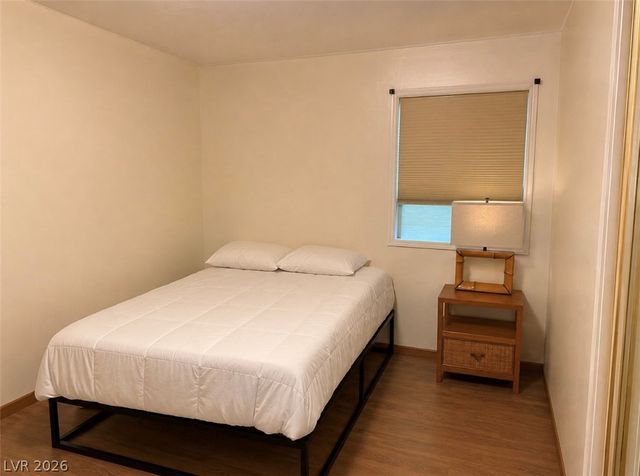 1037 Bracken Avenue, Las Vegas, NV 89104