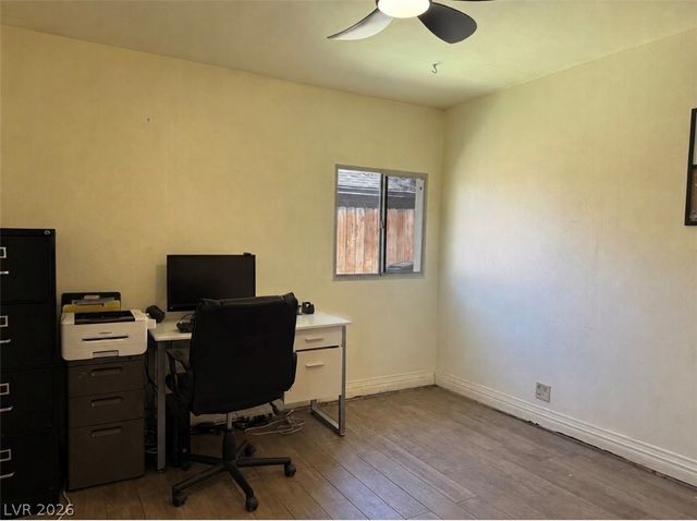1037 Bracken Avenue, Las Vegas, NV 89104