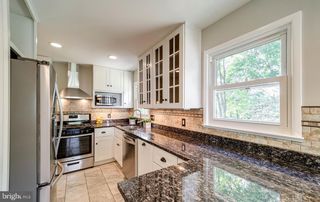 5116 AMPTHILL DR, Alexandria, VA 22312