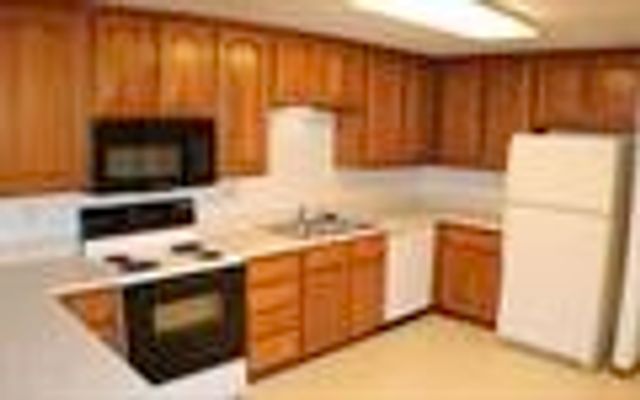 534 Iris Ave, Tiffin, IA 52340