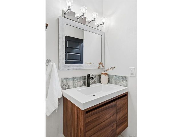 12558 W Arizona Pl, Lakewood, CO 80228