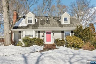 27 Archung Road, Wayne, NJ 07470