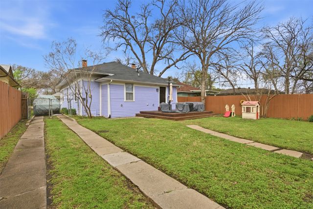 2233 Fairmount Avenue, Fort Worth, TX 76110