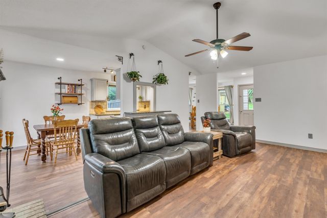 1737 Live Oak Court, Lewisville, TX 75067