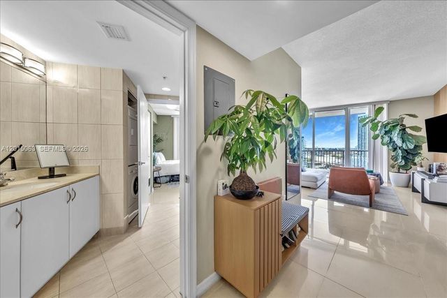 1750 N Bayshore Dr 2015, Miami, FL 33132