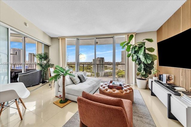 1750 N Bayshore Dr 2015, Miami, FL 33132