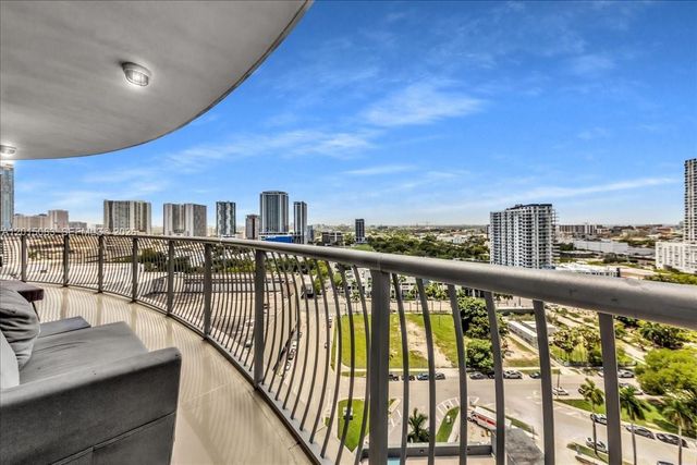 1750 N Bayshore Dr 2015, Miami, FL 33132