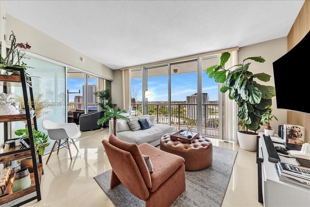 1750 N Bayshore Dr 2015, Miami, FL 33132