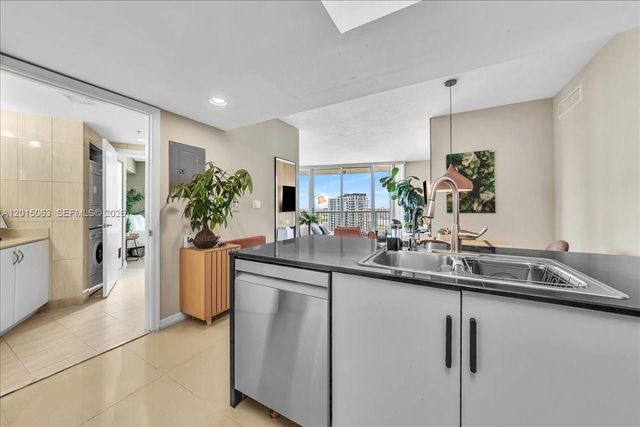 1750 N Bayshore Dr 2015, Miami, FL 33132