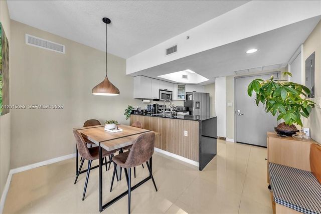 1750 N Bayshore Dr 2015, Miami, FL 33132