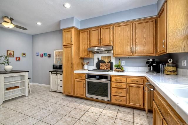 6852 Widgeon Place, Carlsbad, CA 92011