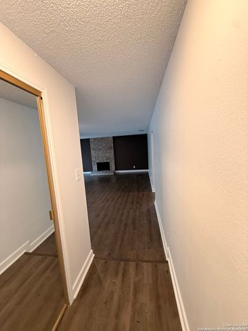 11843 Braesview Apt 1516, San Antonio, TX 78213