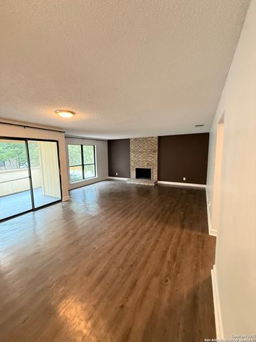 11843 Braesview Apt 1516, San Antonio, TX 78213