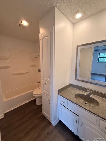 11843 Braesview Apt 1516, San Antonio, TX 78213