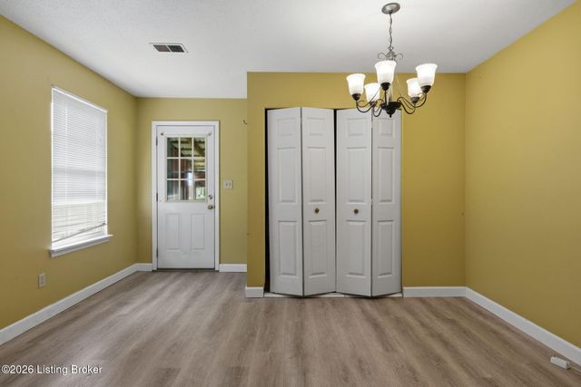 918 Austin Dr, Radcliff, KY 40160