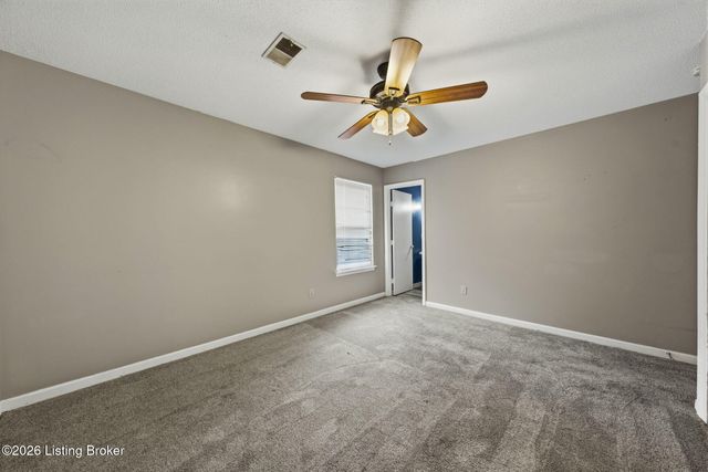 918 Austin Dr, Radcliff, KY 40160