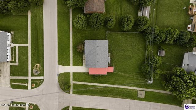 918 Austin Dr, Radcliff, KY 40160