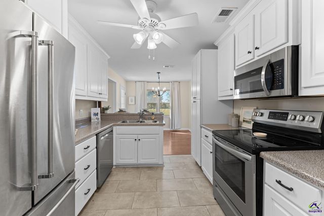 6404 Shawn drive, Lizella, GA 31052