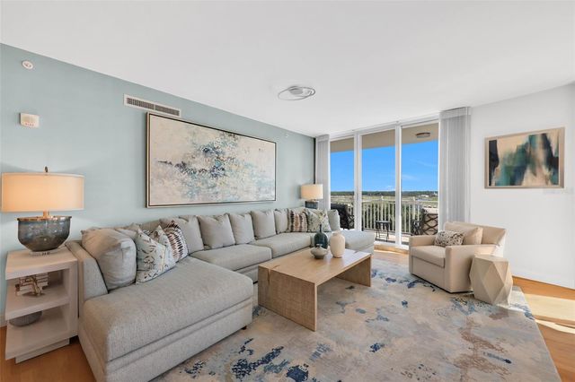 13675 VANDERBILT DRIVE 605, Naples, FL 34110