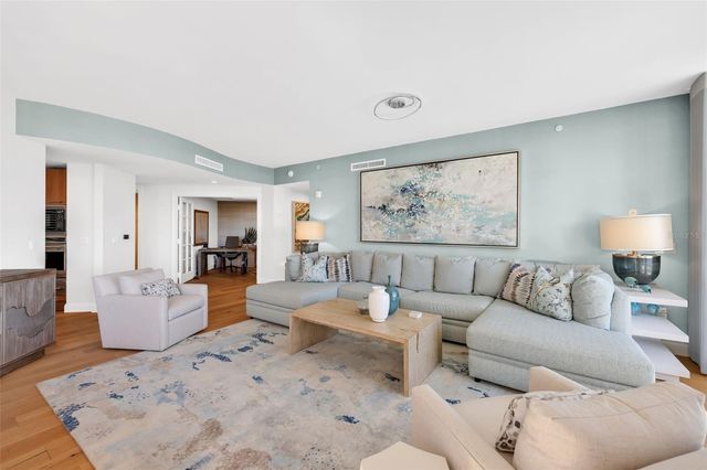 13675 VANDERBILT DRIVE 605, Naples, FL 34110