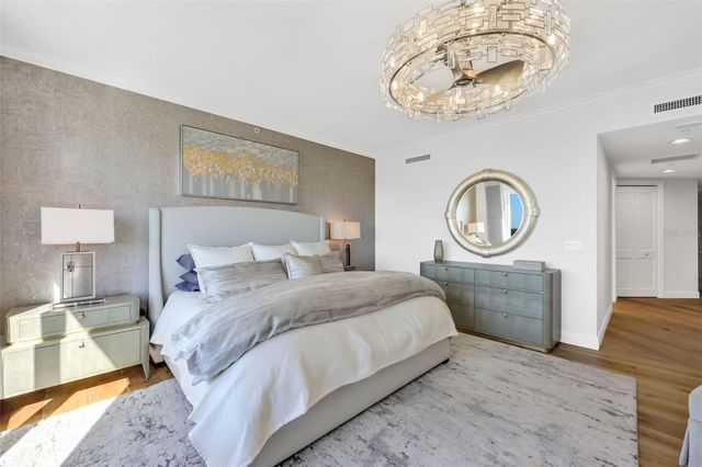 13675 VANDERBILT DRIVE 605, Naples, FL 34110