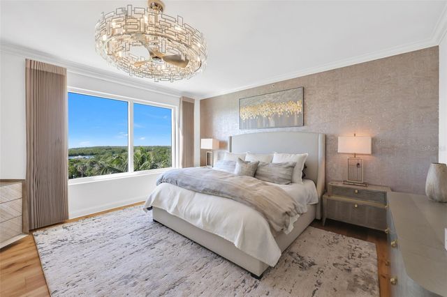 13675 VANDERBILT DRIVE 605, Naples, FL 34110