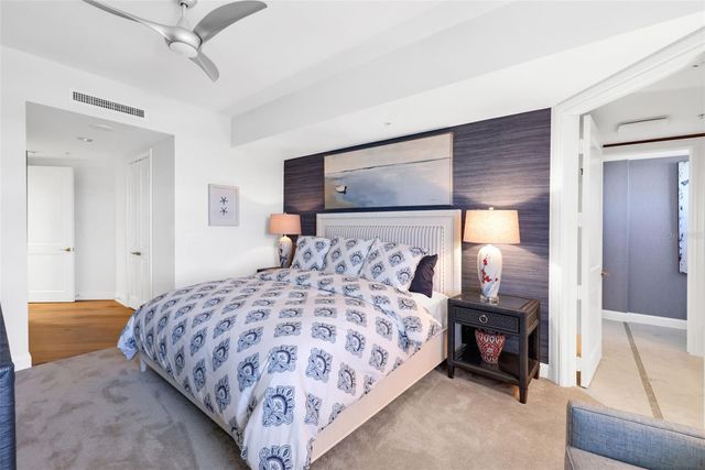 13675 VANDERBILT DRIVE 605, Naples, FL 34110