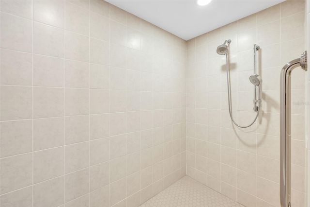 13675 VANDERBILT DRIVE 605, Naples, FL 34110