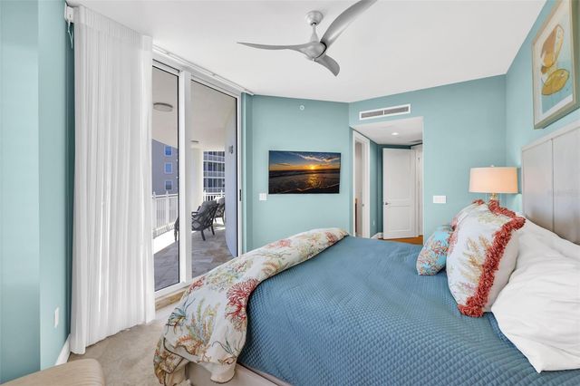 13675 VANDERBILT DRIVE 605, Naples, FL 34110