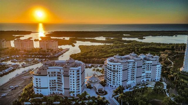 13675 VANDERBILT DRIVE 605, Naples, FL 34110