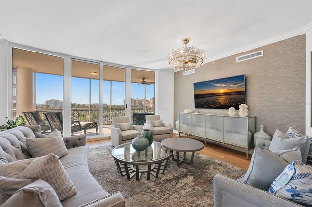 13675 VANDERBILT DRIVE 605, Naples, FL 34110