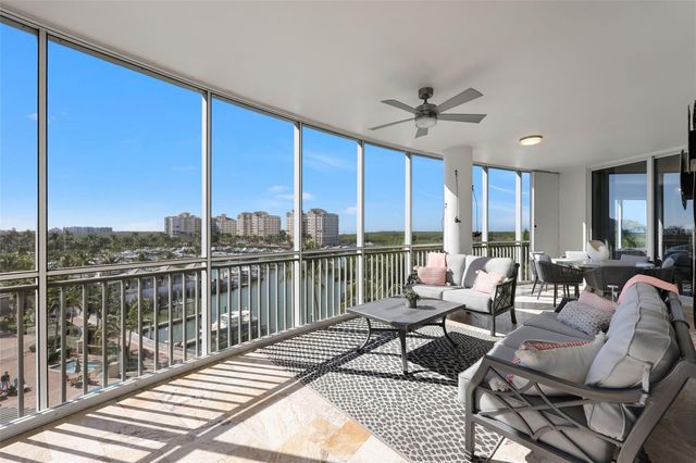 13675 VANDERBILT DRIVE 605, Naples, FL 34110