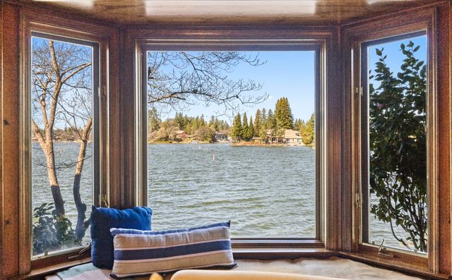 23976 Balsam Ct, Auburn, CA 95602