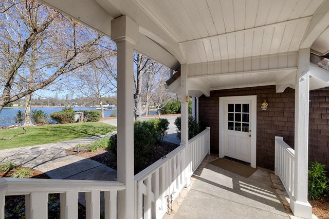 23976 Balsam Ct, Auburn, CA 95602