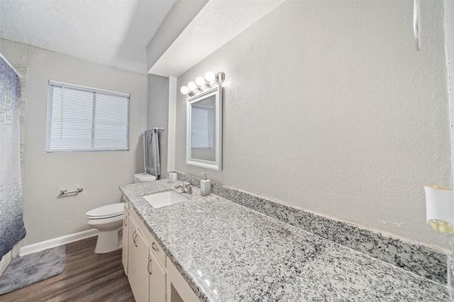 208 Timber Lane, Baytown, TX 77520
