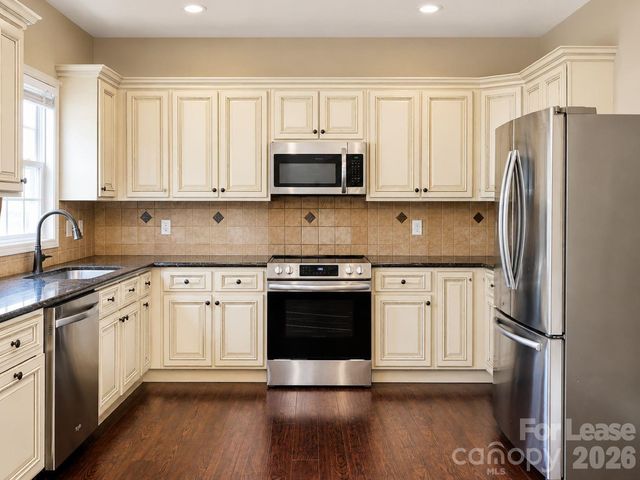 105 Charing Place, Mooresville, NC 28117
